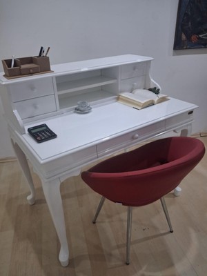 Bengi Ankara Mobilya Çalışma Masa Sandalye 90658 Model Parlak Beyaz Lake Boyalı Masa Tombik Sandalye Suni Deri