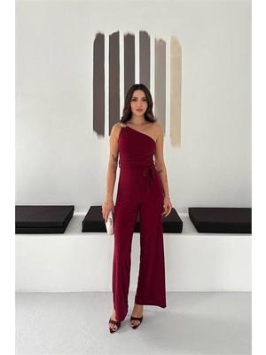 Neşeli Butik Kadın Bordo Tek Omuz Aksesuar Detaylı Geniş Paça Kuşaklı Tulum NBK4544