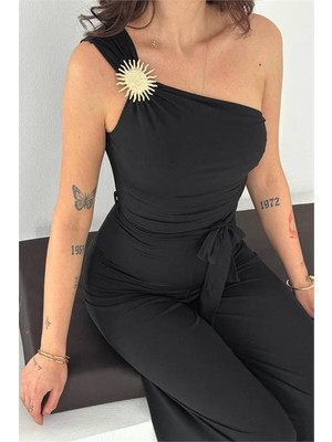Neşeli Butik Kadın Siyah Tek Omuz Aksesuar Detaylı Geniş Paça Kuşaklı Tulum NBK4544