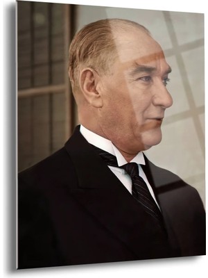 Shiny Art Atatürk Portre Cam Tablo – Uv Baskılı Temperli Cam Duvar Dekoru | Kararlı Bakışlarla Anlamlı Tasarım - ATA002
