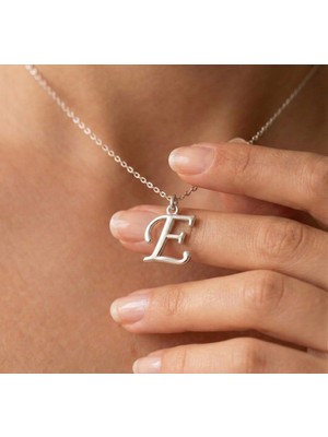 Ashak Accessories Kadın 925 Ayar Gümüş Zincirli E Harfi Classic Baş Harfli Harf Alfabe Isim Kolye