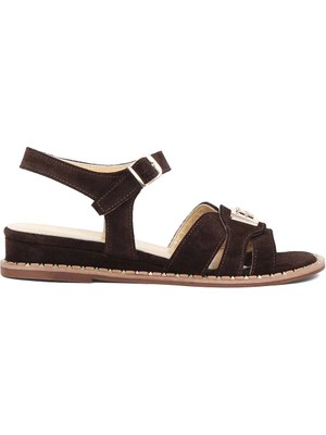 Celal Gültekin Kadın Kahverengi Tokalı Süet Deri Sandalet