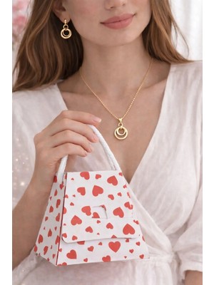 Koni Club Kadın Gold Renk Halka Detaylı Kolye & Küpe Hediye Seti – Kalpli Kutulu