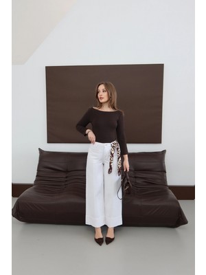 Paça Detaylı Önü Cepli Jean Beyaz