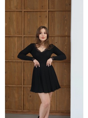 Ön Arka V Yaka Dantelli Bluz Siyah