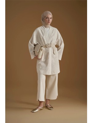 Armine Güpür Detaylı Giy Çık Takım Ekru