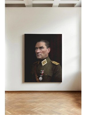 Kanvaspera Genç Subay Atatürk - Kanvas Tablo - Askerî Üniformalı ve Karizmatik Önder Temalı Duvar Dekorasyonu
