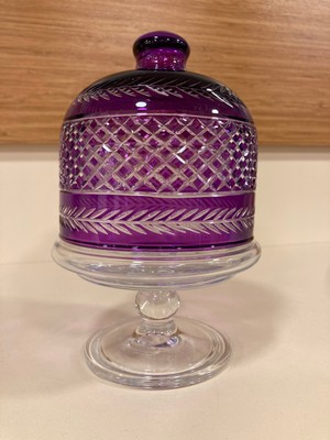 Plus Home Şekerlik Kesme Kristal Cam Ayaklı Kapaklı Renk Mora Şeffaf El Işçiliği Yükseklik 17 cm Çapı 10 cm