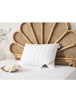 Doqu Home Festival Kaz Tüyü Yastık 50 x 70 cm