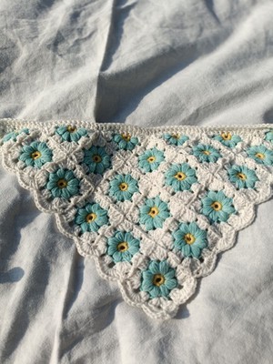 Kahvemavii Papatya Motifli Renkli Örgü Bandana