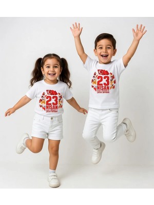 Efendioğlu Design Kısa Kollu Büyük 23 Nisan Yazılı Yabancı Çocuklar Kenarda Baskılı Çocuk T-Shirt