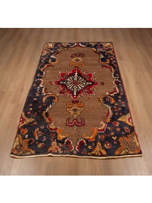 Kadriye Yakar El Dokuması Halı (130*207 Cm)