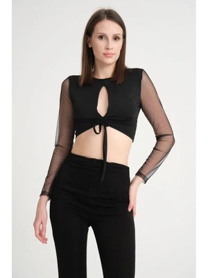 Modazeyosh Kadın Göğüs Dekolteli Kol Tül Detay Bluz