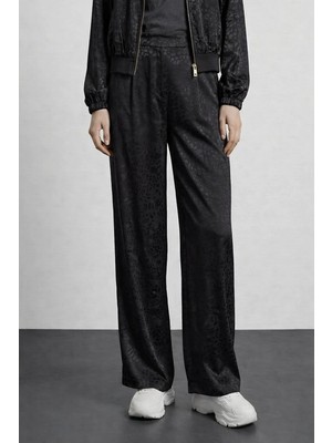 Leopar Desenli Düz Kesim Siyah Pantolon