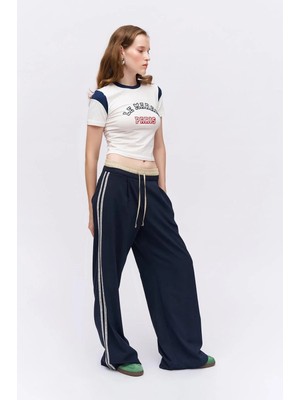 Şerit ve Bel Lastik Detaylı Düz Kesim Lacivert Pantolon