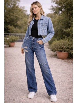 Açık Mavi Yırtık Detaylı Düz Kesim Jean Pantolon