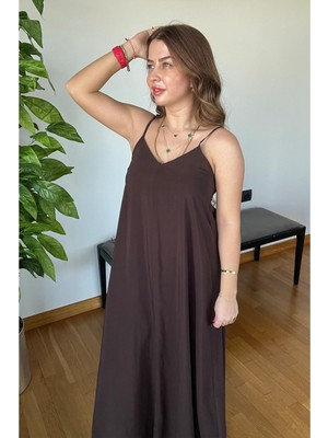 Picco Boutique 2025 Yeni Sezon Siyah Askılı Bol Kesim Yazlık Günlük Şık Uzun Elbise Rahat Düz Model Minimal Tarz