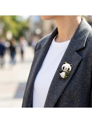 Museum of You Bambu Detaylı Panda Broş Şık ve Modern Kadın Takı Aksesuarı