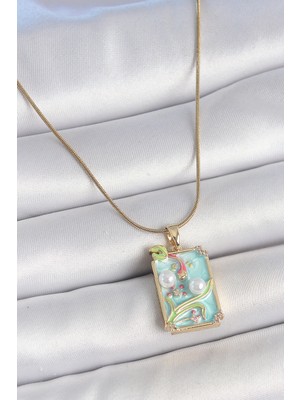 Hediyelik Hikayeler 316L Çelik Gold Renk Zincir Mavi Mineli Incili Çiçek Işlemeli Portre Model Kadın Kolye