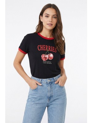 Rays Siyah Kiraz Desen Tişört 7062
