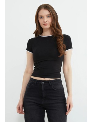 FullaModa Basic Bisiklet Yaka Biyeli Crop Tişört