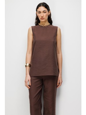 Mizalle Kahverengi Kolsuz Basic Bluz