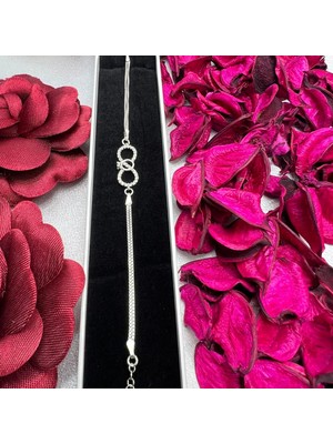 Victoria 925 Ayar Gümüş Sonsuzluk Figürlü Bileklik – Zirkon Taşlı Şık Kadın Bileklik