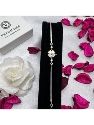 Victoria 925 Ayar Gümüş Çiçek Figürlü Kadın Bileklik – Zirkon Taşlı Zarif Tasarım