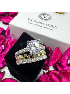Victoria 925 Ayar Gümüş Büyük Tektaş Kadın Yüzük – Altın Renk Detaylı Zirkon Taşlı