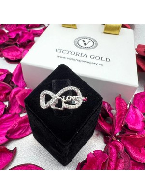 Victoria 925 Ayar Gümüş Sonsuzluk Love Yazılı Kadın Yüzük – Kalp Detaylı Taşlı Model