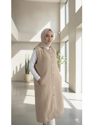 Lavrisa Kadın Kapüşonlu Uzun Kapitone Yelek