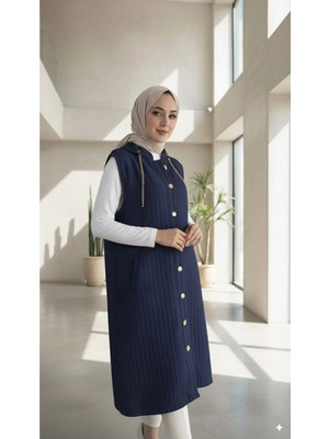 Lavrisa Kadın Kapüşonlu Uzun Kapitone Yelek