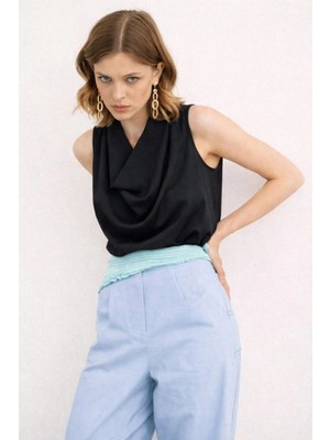 Zelish My Sister Edalya Nar Çiçeği Avril Degaje Yaka Bluz