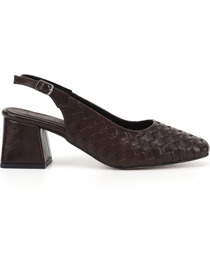 Gönderi® Kadın Kahverengi Orta Kalın Topuklu Arkası Açık Ayakkabı