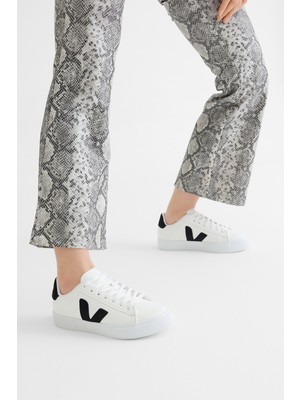 Tonny Black Kadın Beyaz Siyah Kauçuk Taban Rahat Bağcıklı Sneaker