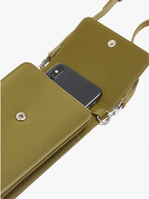 Parfois Kadın Yumuşak Dokulu ve Kapaklı Cep Telefonu Çantası