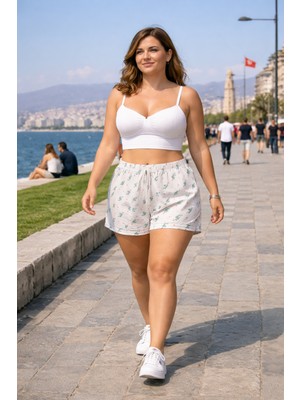 Bukadınca Gri Beyaz Çizgili Zemin Yeşil Yapraklı ve Pembe Çiçek Desenli, Lastik Belli, Esnek Milan Şort