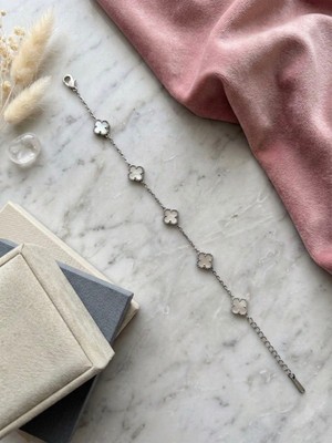 Meneva Aksesuar Beyaz Mineli 5’li Küçük Boy Yonca Gümüş Silver Renk Zincirli Paslanmaz Çelik Bileklik