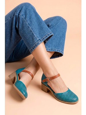 Analin Shoes Kadın Hakiki Deri Burnu Kapalı Delikli Sandalet