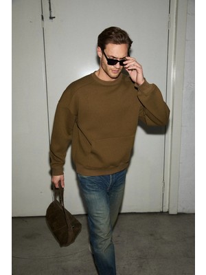 Grimelange COYOTES Erkek Bisiklet Yaka Kangru Cepli Organik Pamuk Regular Fit Koyu Haki Sweatshirt