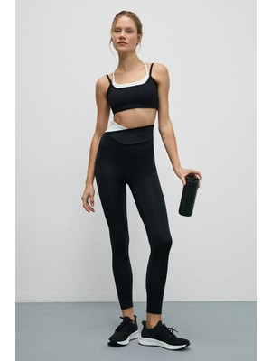 Urban Beat JULSEN Kadın Yumuşak Ve Esnek Dokulu Asimetrik Konstrat Bel Detaylı Siyah - Beyaz Tayt