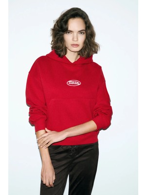 Grimelange SILENT Kadın Kapüşonlu Organik Pamuklu İçi Polarlı Kangru Cepli Baskılı Nakışlı Kırmızı Sweatshirt