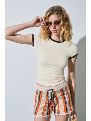 Grimelange ASTERIQUE Kadın Yumuşak Ve Esnek Kumaşlı Kontrast Biyeli Slim Fit Sarı T-Shirt