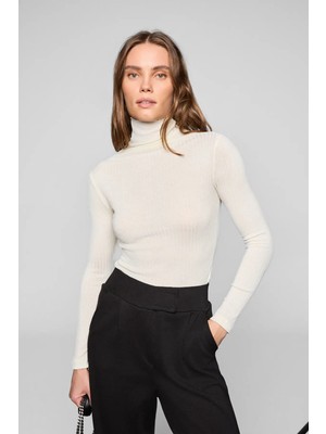 Grimelange NELOURA Kadın Balıkçı Yaka Esnek Kumaşlı Ekru Bluz