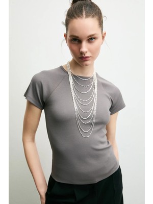 Grimelange ARTPO Kadın Yumuşak Ve Esnek Kumaşlı Bisiklet Yakalı Slim Fit Gri T-Shirt