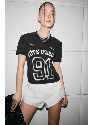 Grimelange RUGBA Kadın %100 Pamuk Yıkamalı Vatkalı Baskı Detaylı Regular Fit Siyah T-Shirt