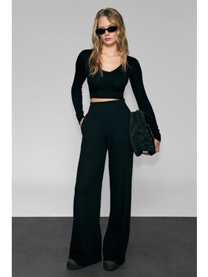 Urban Beat NEXA Kadın Yumuşak Ve Esnek Kumaşlı Baskı Detaylı Relaxed Siyah Spor Eşofman Altı