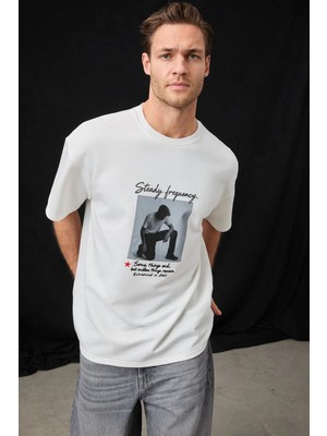 Grimelange FRANCINHO Erkek Bisiklet Yaka Organik Pamuklu Baskı Ve Nakışlı Oversıze Beyaz T-Shirt