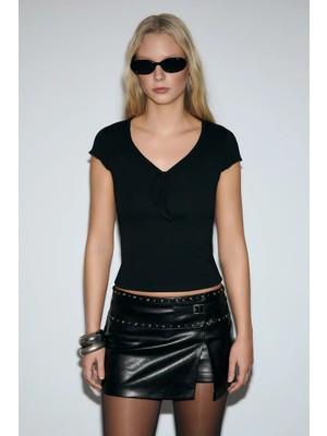 Grimelange Kukurel Kadın Yumuşak ve Esnek Kumaşlı Derin V Yakalı Bluz Siyah Bluz