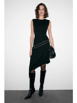 Grimelange MELODRAMA Esnek Kumaşlı Yuvarlak Yaka Etek Ucu Asimetrik Kemer Detaylı Siyah Elbise